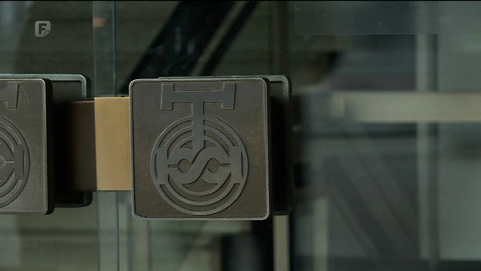 Komisija za saobraćaj i komunikacije pruža podršku javnim servisima i radnicima, traže veću odgovornost nadležnog ministra Forte